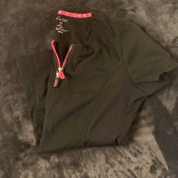 Koi lite scrubs - Picture 2 of 2